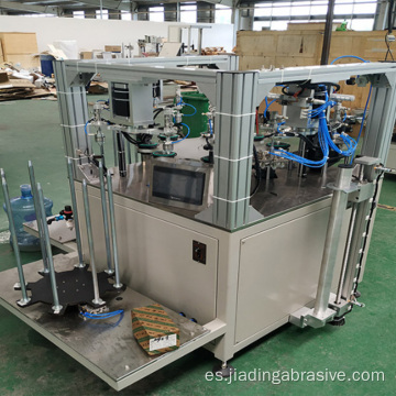 La máquina para fabricar discos de aletas abrasivas de 180 mm produce directamente